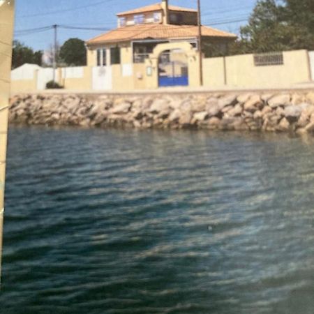 Le Robinson Bed & Breakfast Marseillan  Exterior photo