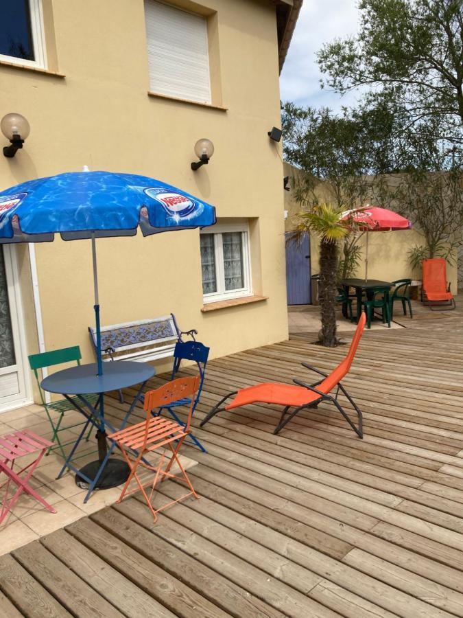 Le Robinson Bed & Breakfast Marseillan  Exterior photo